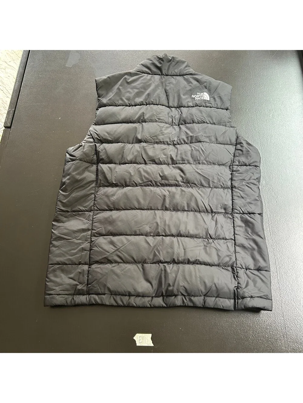 The North Face Men's 550 Insulated Black Puffer Vest Medium